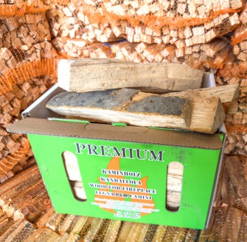 Buchenholz in 33cm Holzlänge, kammergetrocknet im Karton
